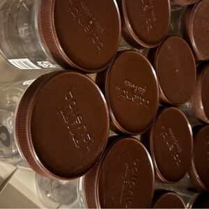 18 empty storage containers crafts